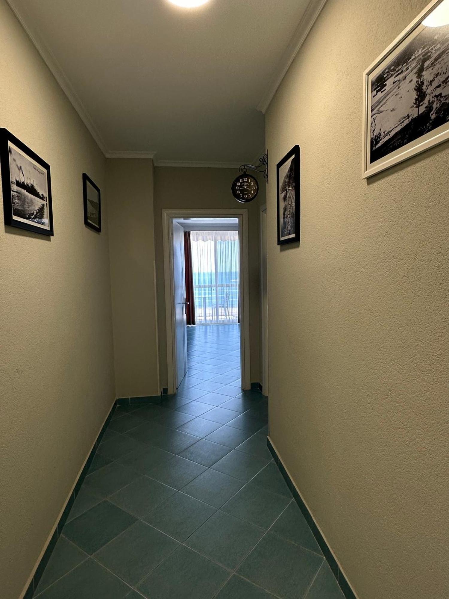 Eri 2 Apartment